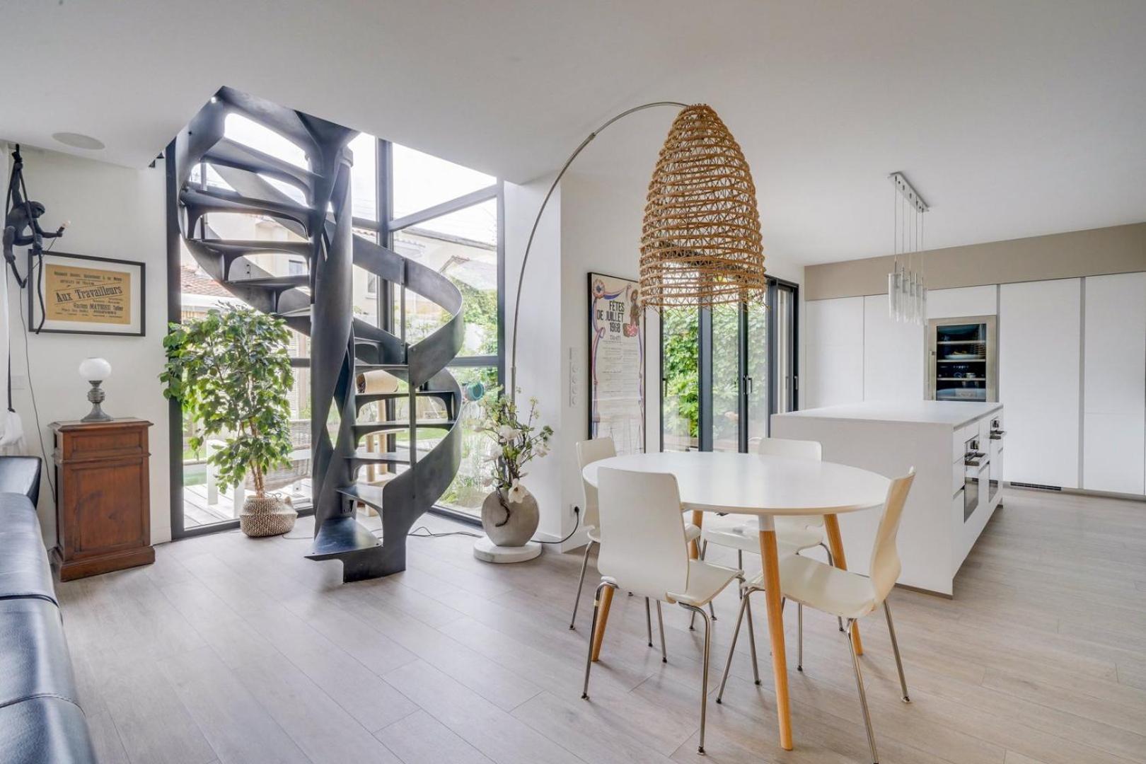 Spacious Bordeaux Family Home With Swimming Pool Exteriör bild