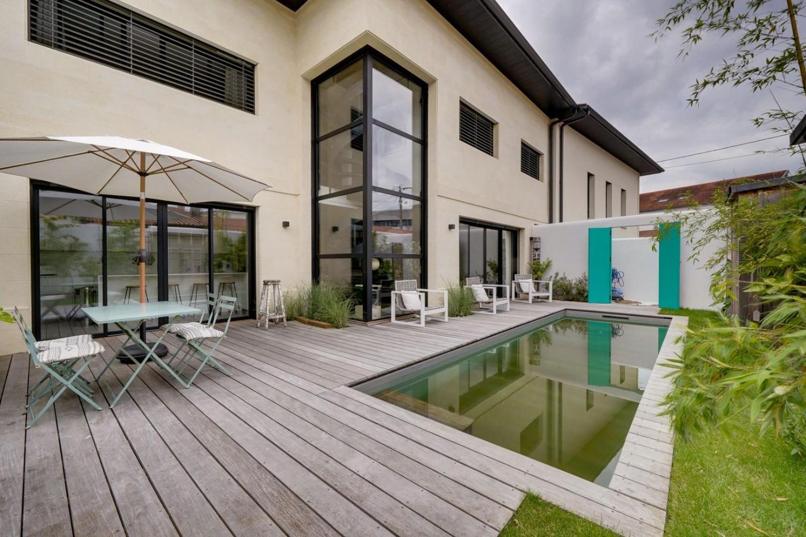 Spacious Bordeaux Family Home With Swimming Pool Exteriör bild
