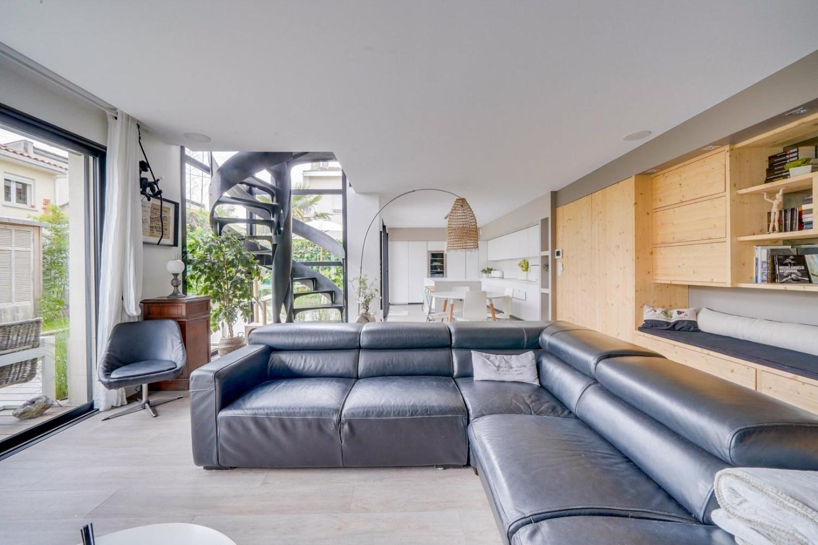 Spacious Bordeaux Family Home With Swimming Pool Exteriör bild